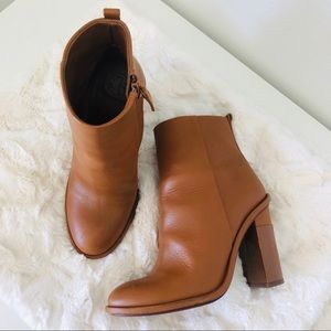 Tory Burch Gabrielle bootie ✨